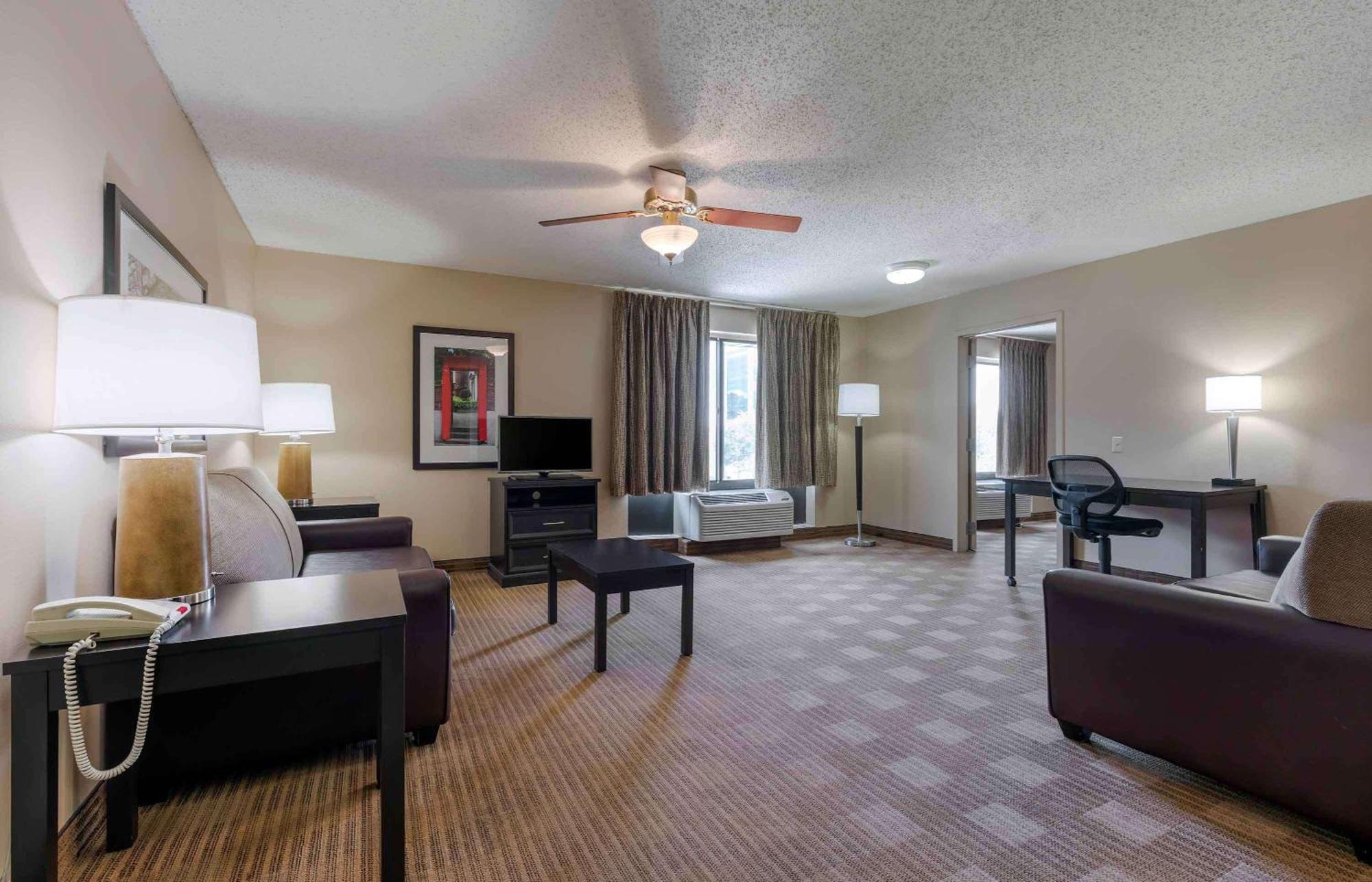 Extended Stay America Select Suites - Dallas - Farmers Branch Exterior foto